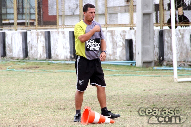 [19-10] Sub-20 - Treino físico e técnico - 11