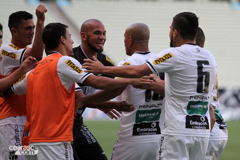 [23-08] Ceará 4 x 3 Paraná - 01 - 11