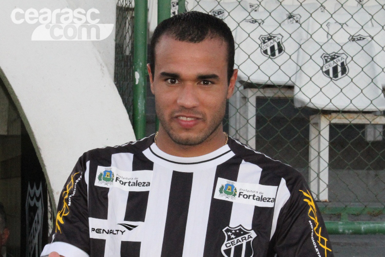 [18-07] Roger é apresentado - 2
