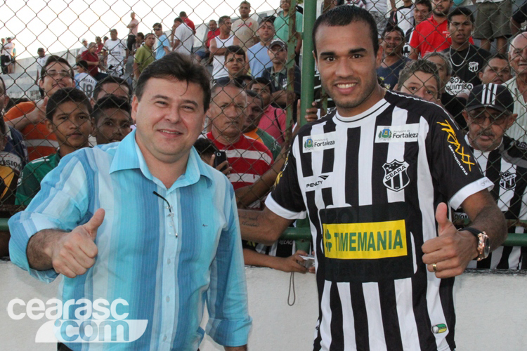 [18-07] Roger é apresentado - 4