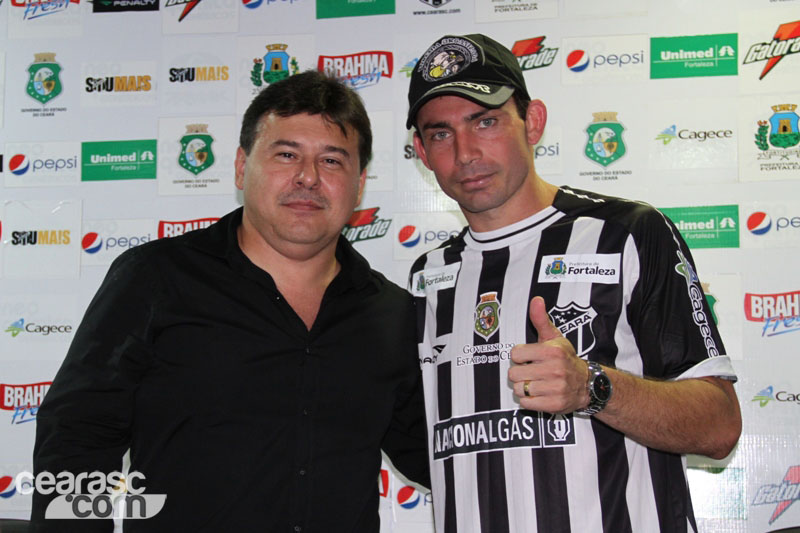 [19-01] Mota treina e é apresentado - 12
