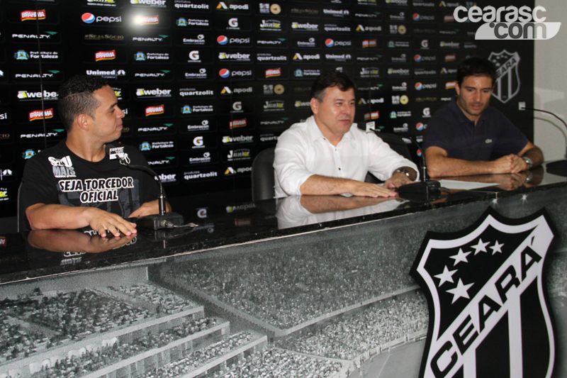 [14-07] Apresentação de Lulinha, Lima e Maranhão - 11