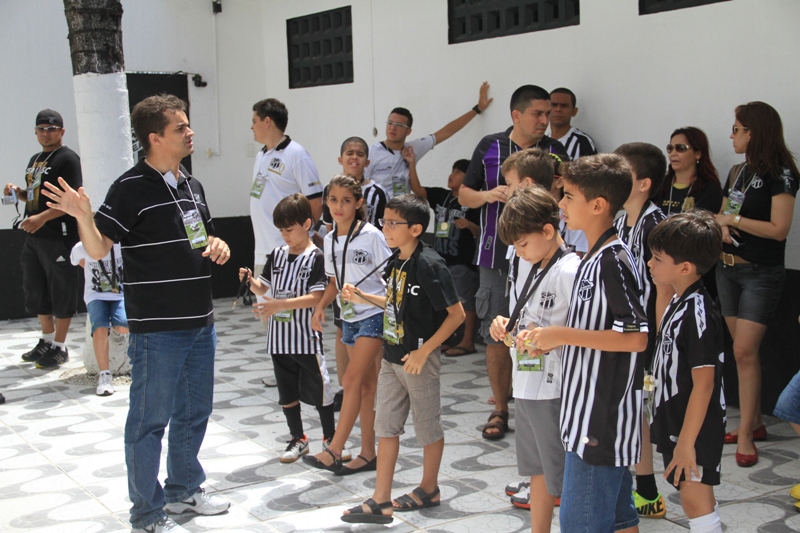 [19-10] Por Dentro do Vozão - Dia das Crianças - 04 - 14