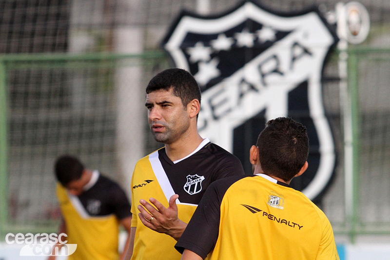 [19-01] Reapresentação + Treino físico e técnico - 11