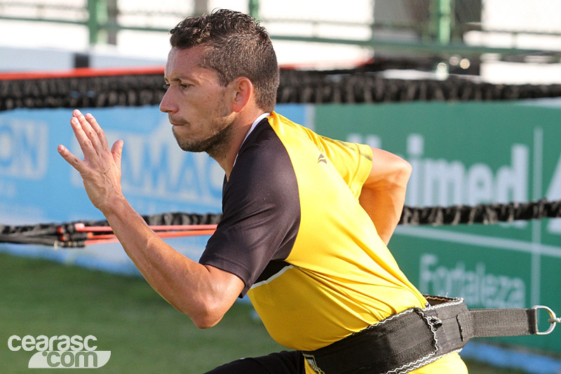 [19-01] Reapresentação + Treino físico e técnico - 12