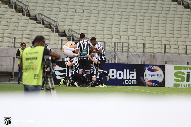 [19-03-2017] Uniclinic 1 x 3 Ceará - 24