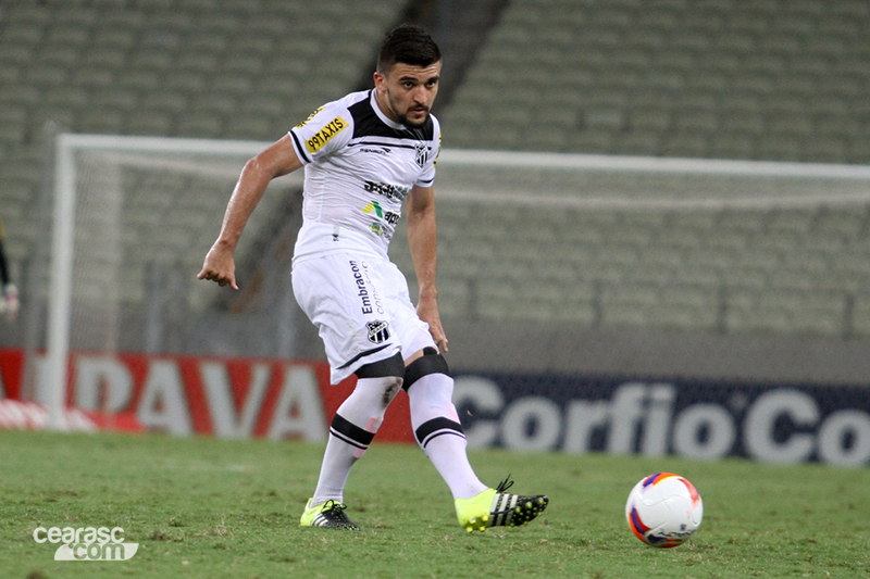 [23-08] Ceará 4 x 3 Paraná - 02 - 12