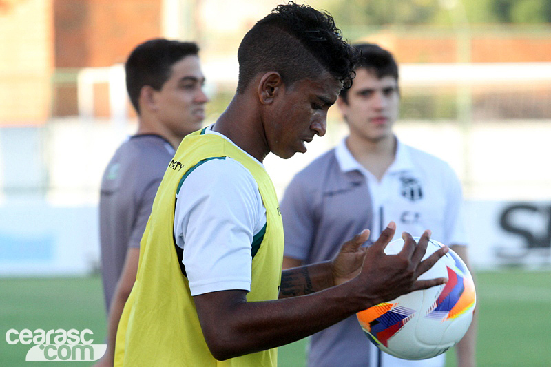 [11-06] Treino tático + finalização - 11