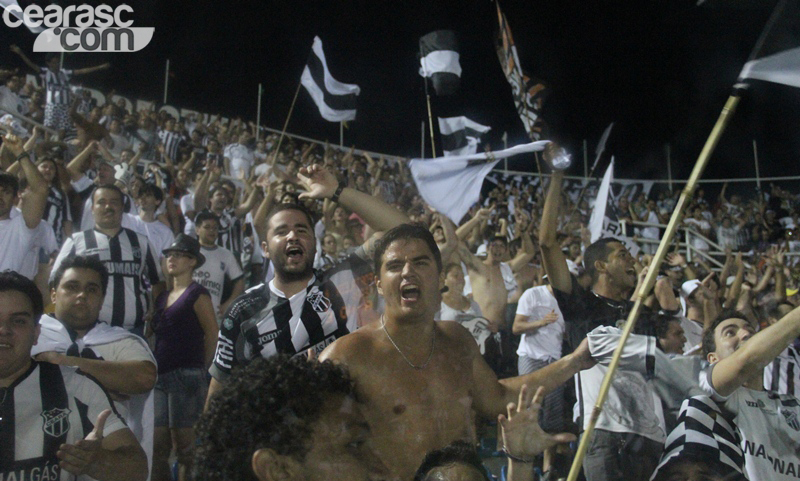 [25-03] Ceará x Fortaleza - TORCIDA-02 - 22