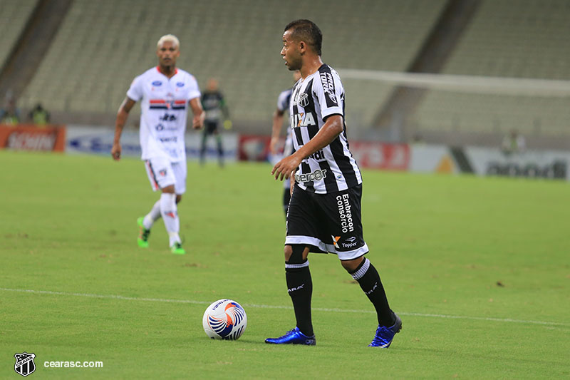 [03-05-2017] Ceará 2 x 0 Ferroviário - Final (2 Jogo) - 12