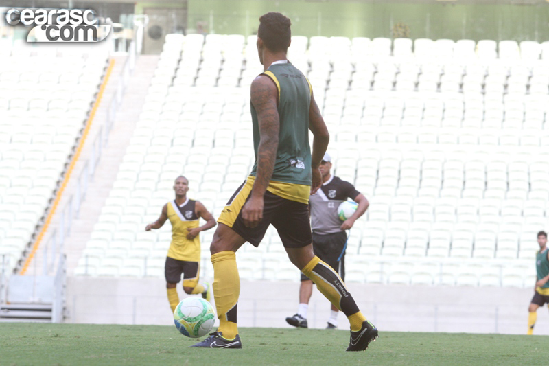 [15-10] Treino coletivo - Castelão - 5