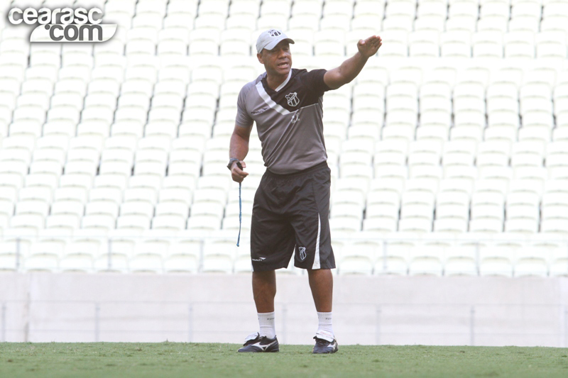 [15-10] Treino coletivo - Castelão - 13