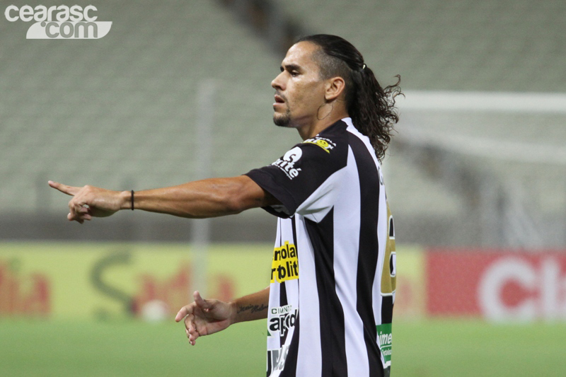 [07-05] Ceará 4 x 1 Parnahyba - 10