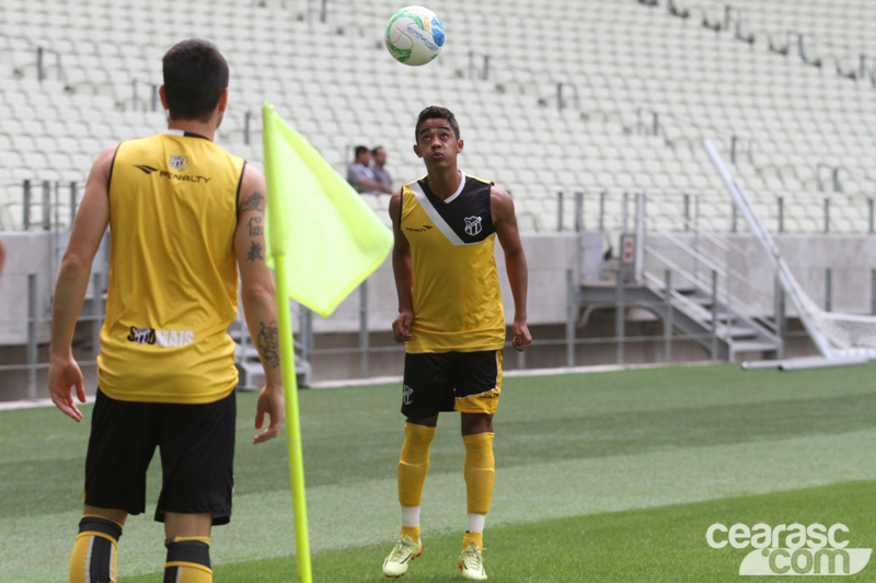 [18-07] Treino coletivo - Castelão - 2