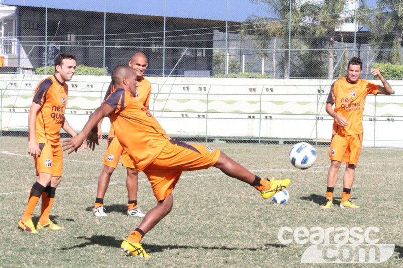 [30-07] Ceará treina no RJ - 2