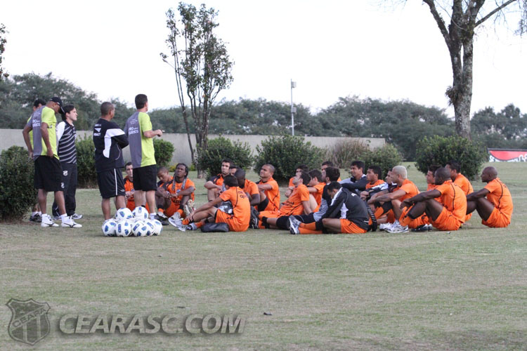 [26-05] Treino no CT do Caju2 - 1