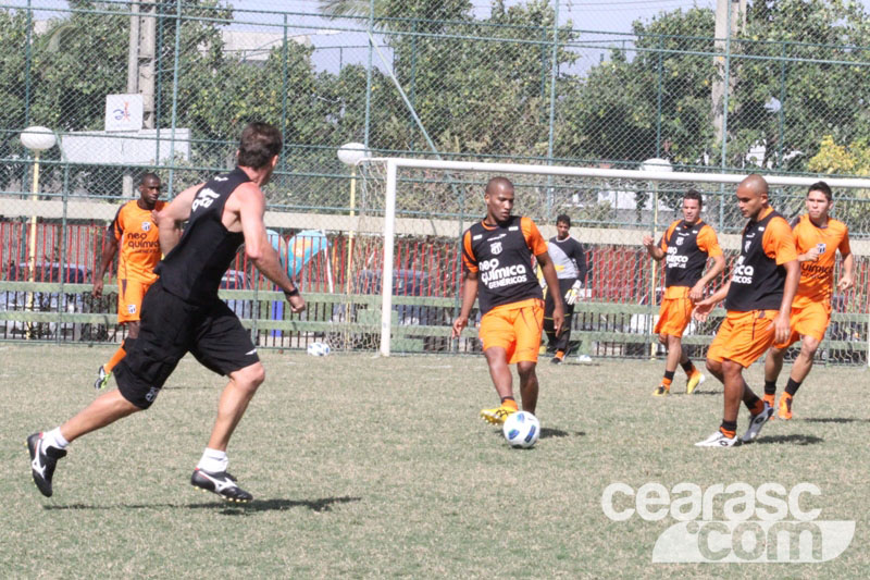 [30-07] Ceará treina no RJ - 18
