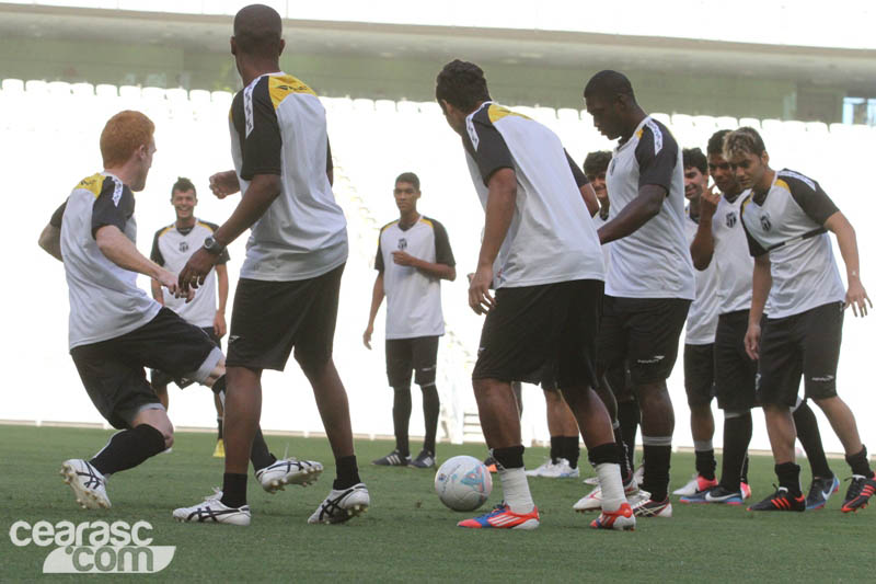 [05-08] Treino técnico + tático - Castelão - 2