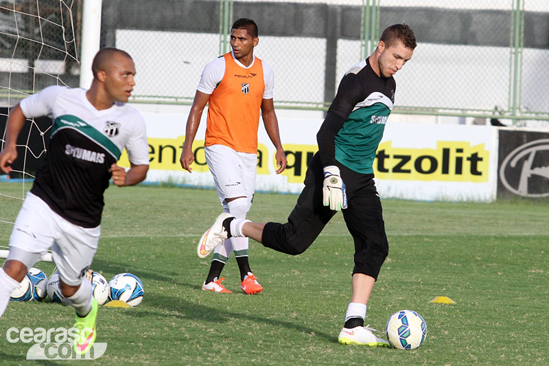 [30-03] Reapresentação geral + treino tático - 14