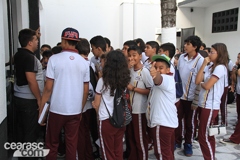 [05-11] Alunos do Colégio Silvia Helena visitam a sede do Vozão - 01 - 1