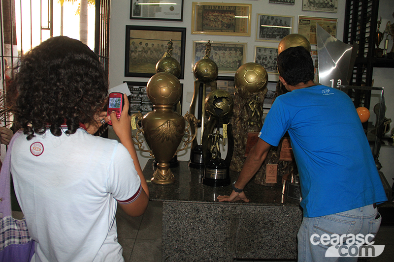 [05-11] Alunos do Colégio Silvia Helena visitam a sede do Vozão - 02 - 4