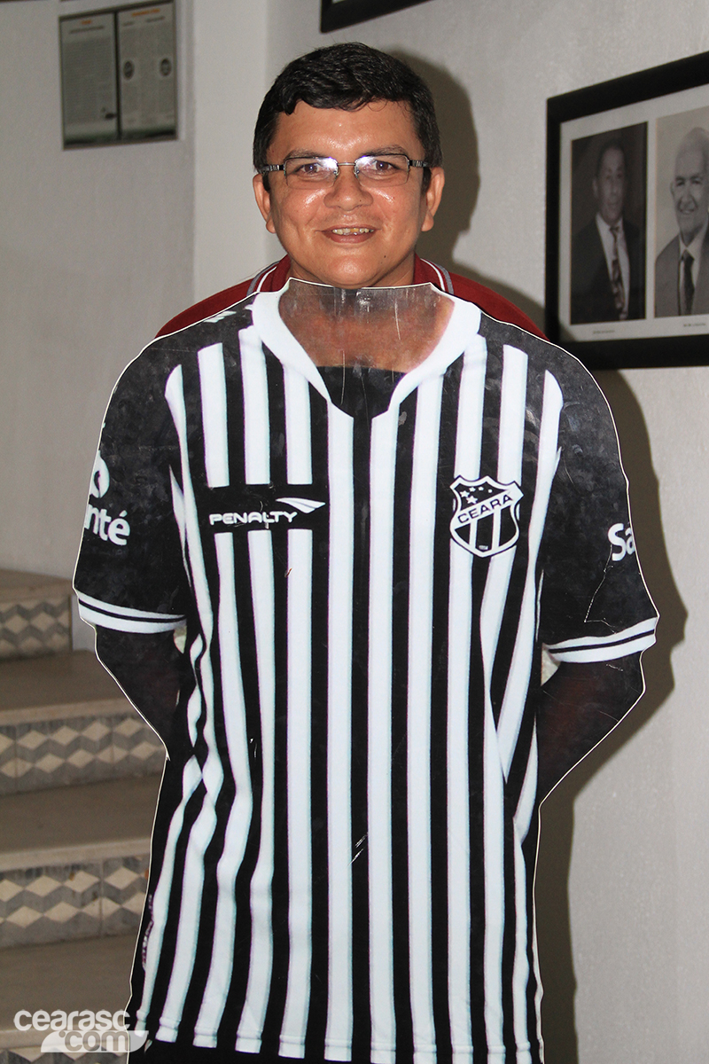 [05-11] Alunos do Colégio Silvia Helena visitam a sede do Vozão - 02 - 5