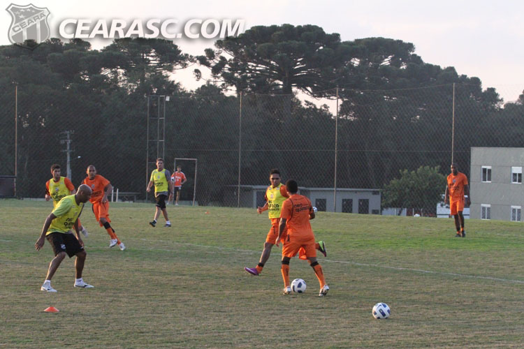 [26-05] Treino no CT do Caju2 - 7
