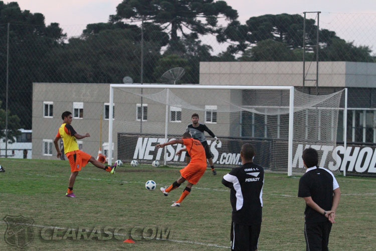 [26-05] Treino no CT do Caju2 - 10