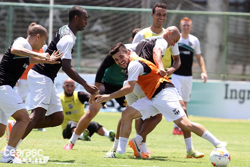 [10-10] Treino técnico + tático - 11