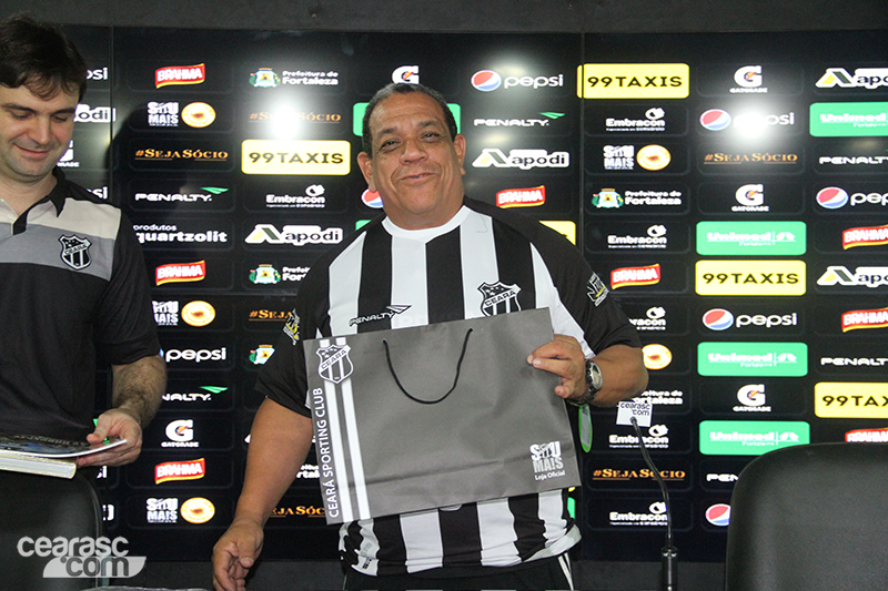 [10-10] Seleção Venezuelana treina em Porangabuçu - 19