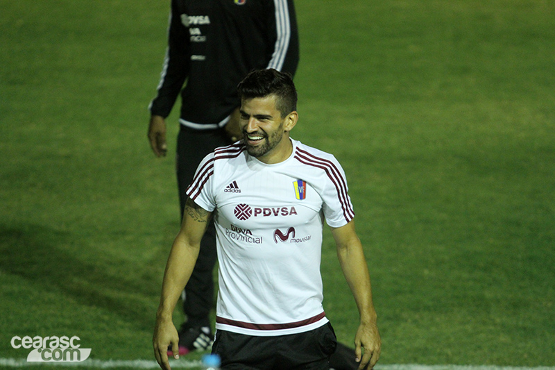 [10-10] Seleção Venezuelana treina em Porangabuçu - 24