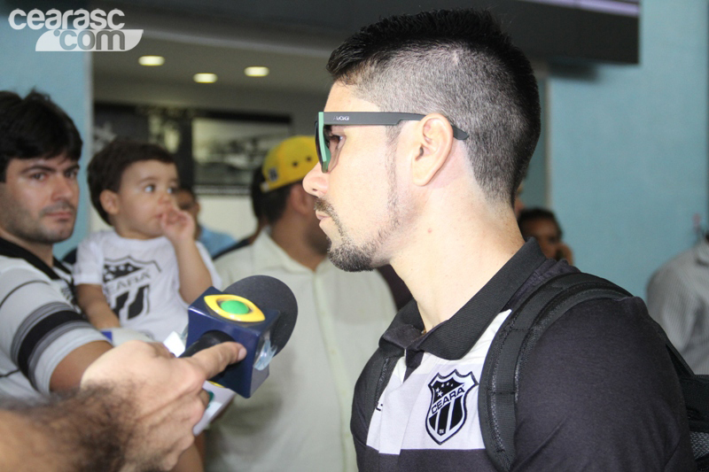 [04-09] Ceará segue viagem para SP - 6