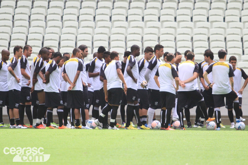 [08-11] Treino tático - Arena Castelão - 1