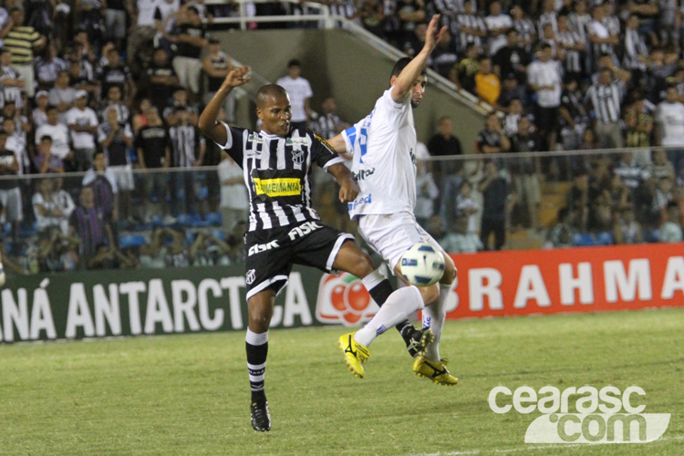 [03-08] Ceará 0 x 3 Avaí2 - 4