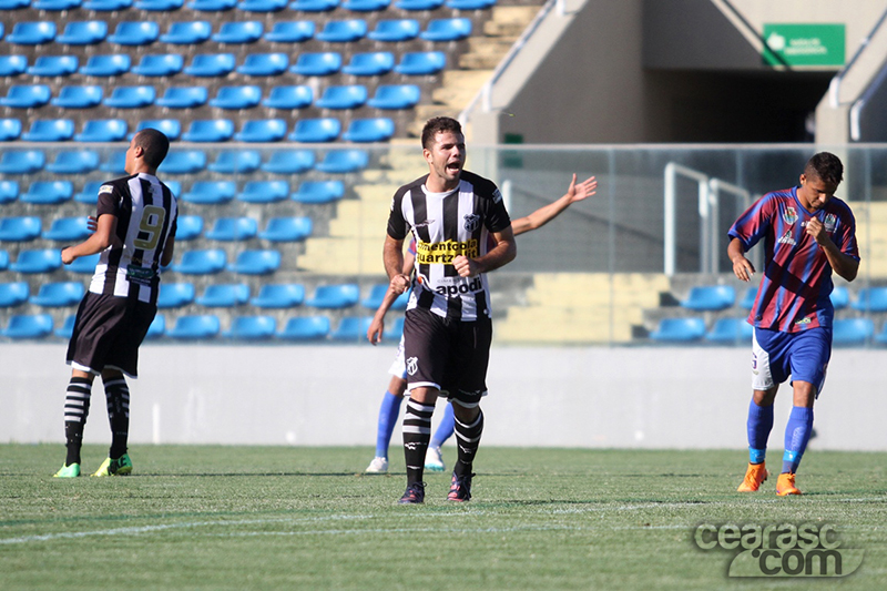 [22-06] Ceará 2 x 0 Tiradentes - Final do segundo turno - 3