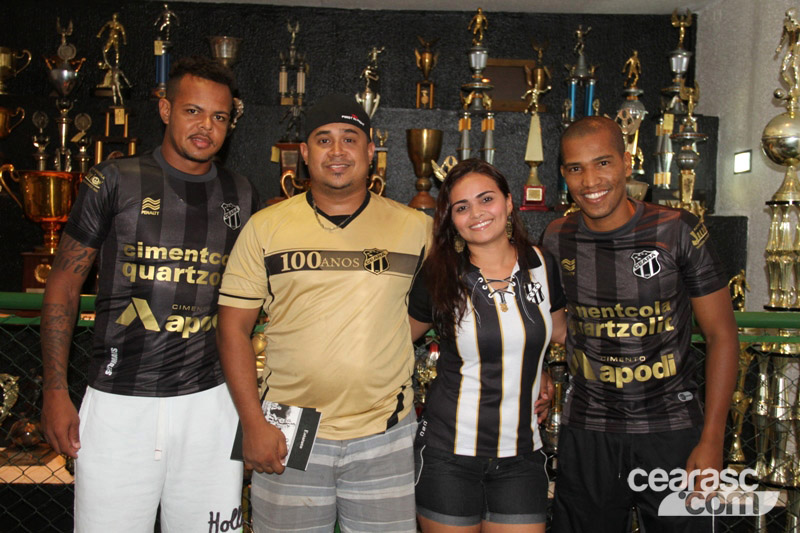 [08-09] Lançamento do terceiro uniforme Penalty Ceará - 02 - 31