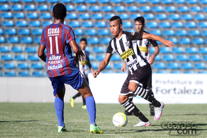 [22-06] Ceará 2 x 0 Tiradentes - Final do segundo turno - 5