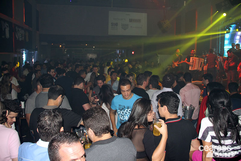 [26-02] Lançamento dos uniformes 2015 - Torcida - 33