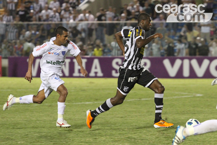 [03-08] Ceará 0 x 3 Avaí2 - 10