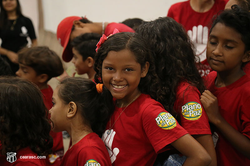 [05-09-2017] Vovo vai a Escola - Logos - 22