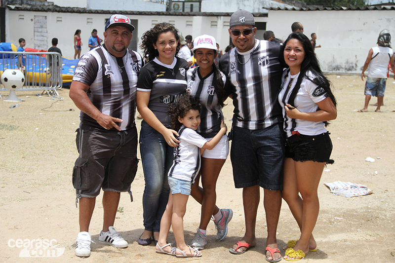 [12-10] Dia das Crianças Alvinegro 2015 - 06 - 12