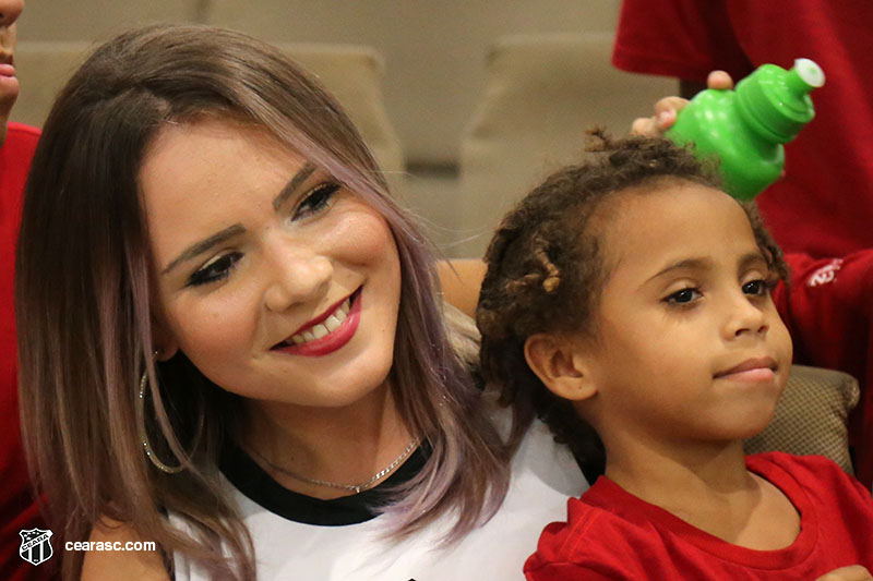 [05-09-2017] Vovo vai a Escola - Logos - 56