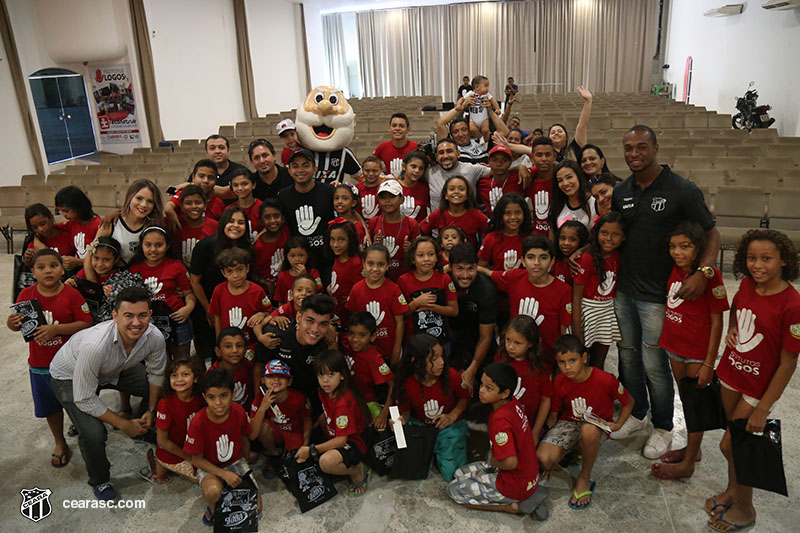 [05-09-2017] Vovo vai a Escola - Logos - 71