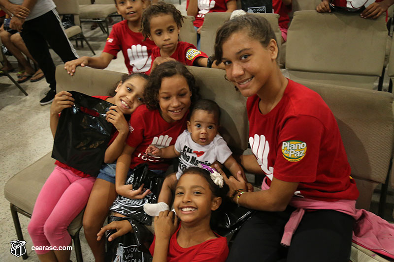 [05-09-2017] Vovo vai a Escola - Logos - 79