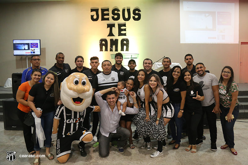 [05-09-2017] Vovo vai a Escola - Logos - 80