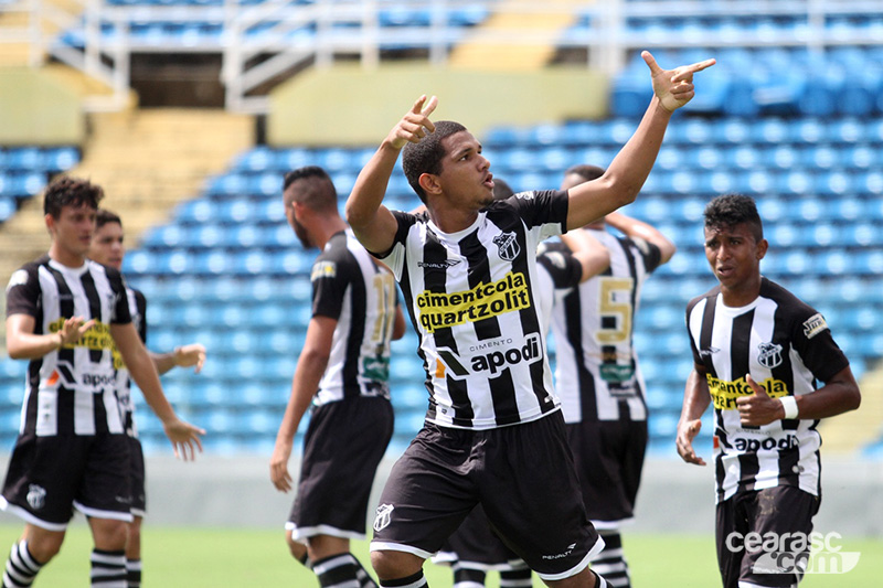 [12-04] Fortaleza 0 x 3 Ceará - 27