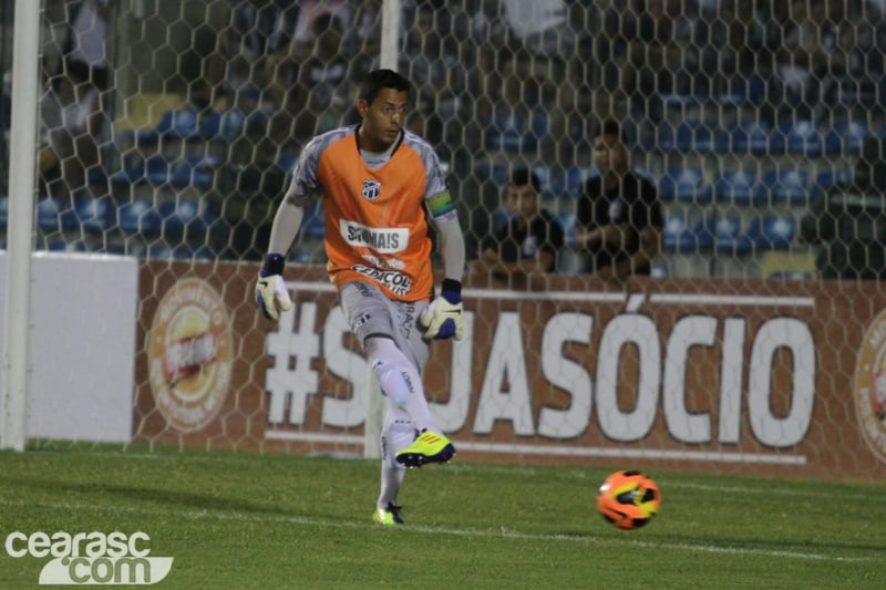 [03-02] Ceará 3 x 0 Itabaiana - 02 - 11