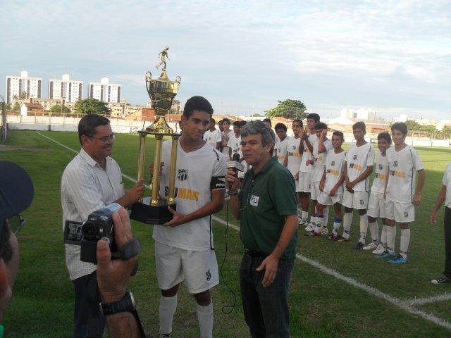 Sub-15 bi-campeão Invicto - 2010 - 4