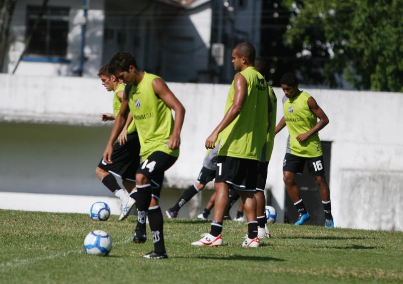 Ceará treina no CT Rei Pelé - 2