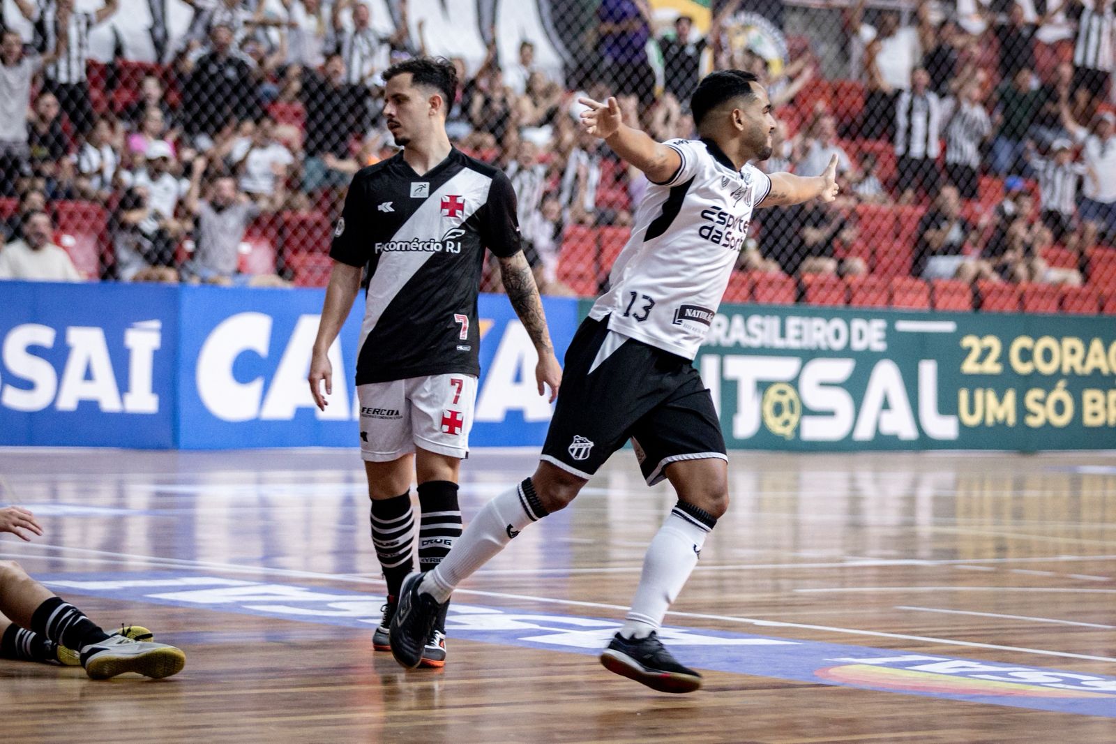 Futsal: Thiago defende três cobranças, Ceará vence Vasco nos pênaltis e avança às quartas de final do Brasileiro